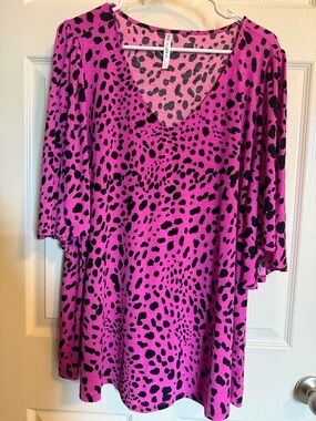V-neck Pink & Black Animal Print Tunic